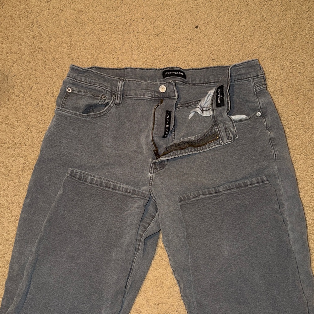 Lucky Brand Men's Grey 36x32 Athletic Straight Jeans